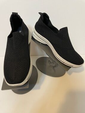 Tommy Bahama Black Knit Slip-On Sneakers